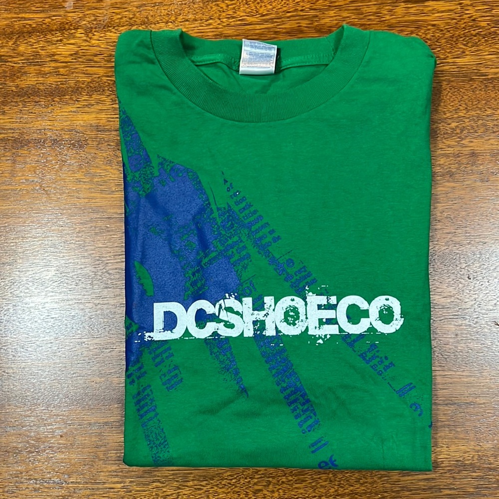 Dcshoeco tshirt new without tags
